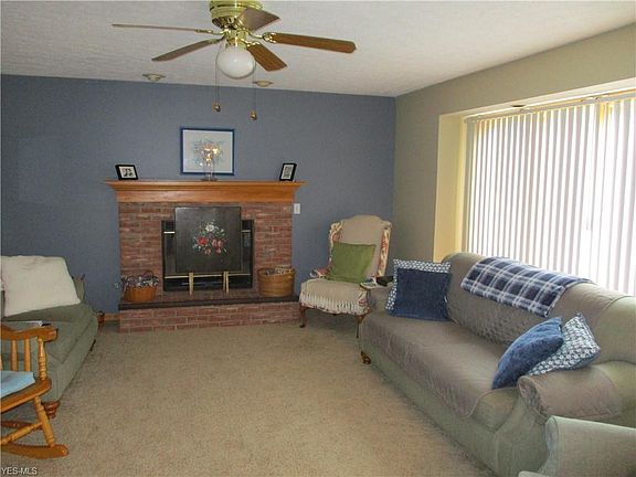 5th image of 205 Reserve Ave