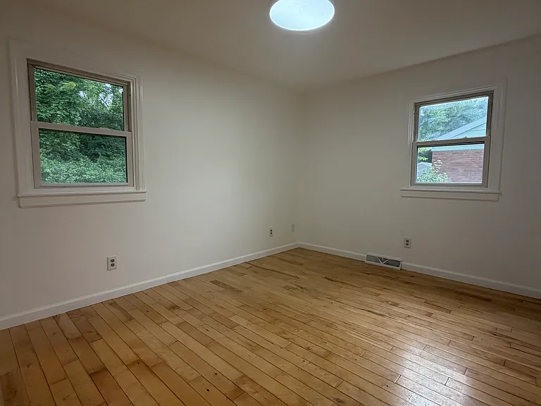 5 Saybrook Dr #B — Photo 12