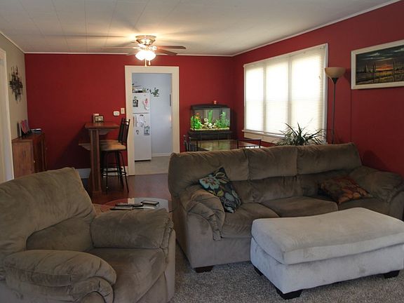 3rd image of 1420 E 2nd Ave