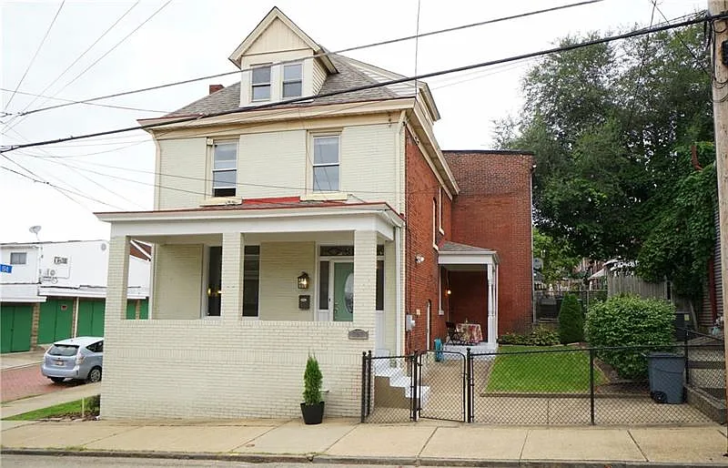 357 42nd St photo 1