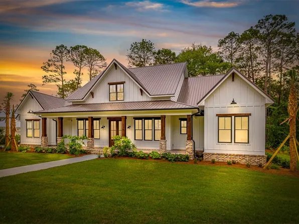 128 W Point Parkway St, Simons Island, GA 31522