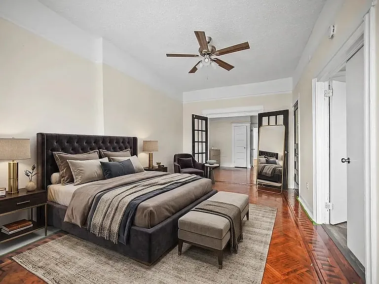 2591 Bedford Ave #3 — Photo 3