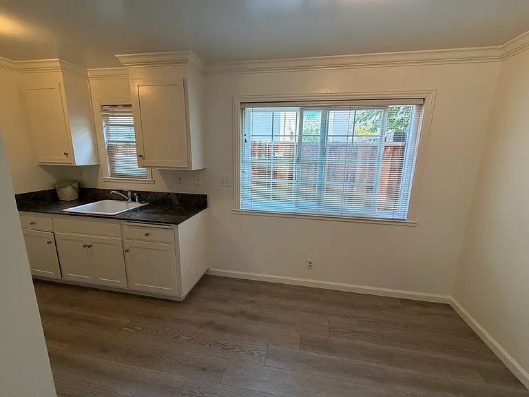 124 Buckthorn Way #4 — Photo 4