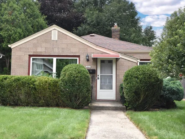 1427 South 94th STREET, West Allis, WI 53214