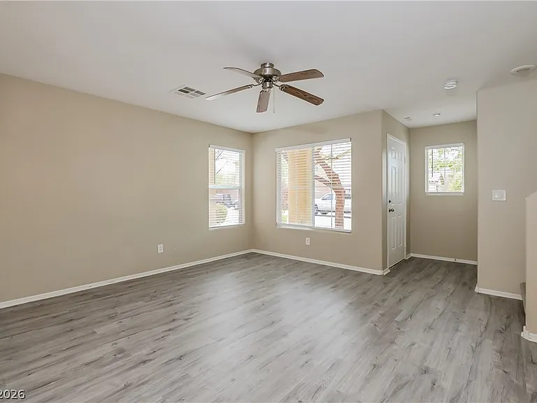 11556 Elcadore St — Photo 2