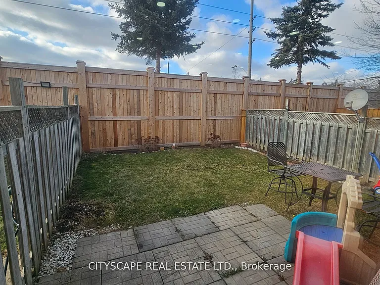 1408 Quest Cir — Photo 22