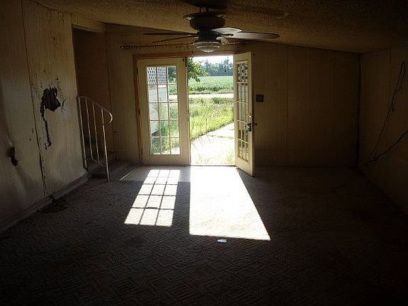 4th image of 4906 Highway 142