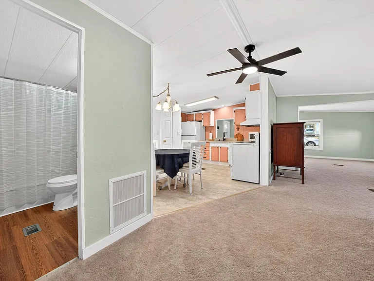 516 Jason Dr — Photo 16