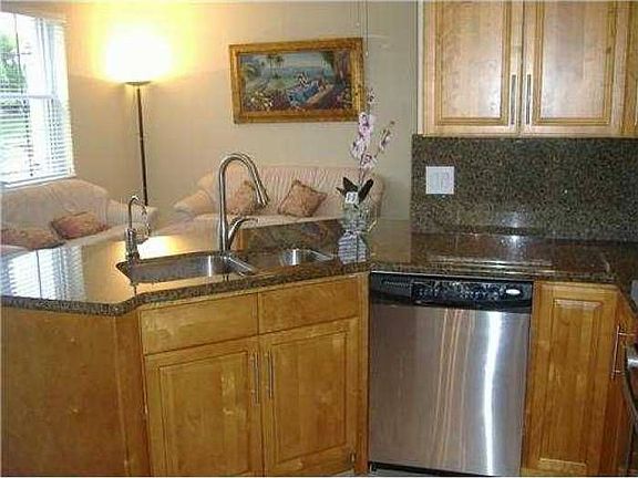 4th image of 776 Sand Creek Cir