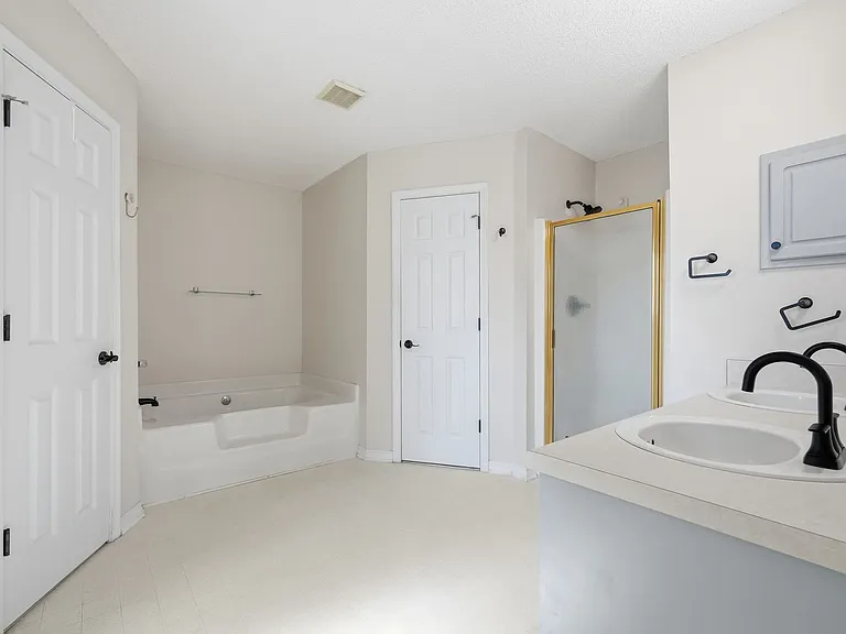 4881 Traxx St — Photo 29