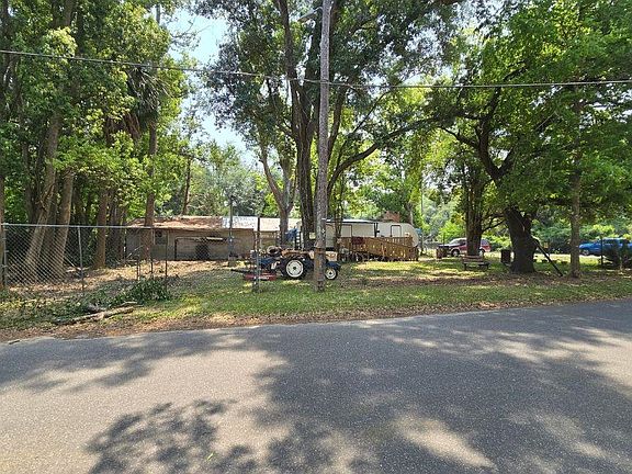 3rd image of 1302 S Center St