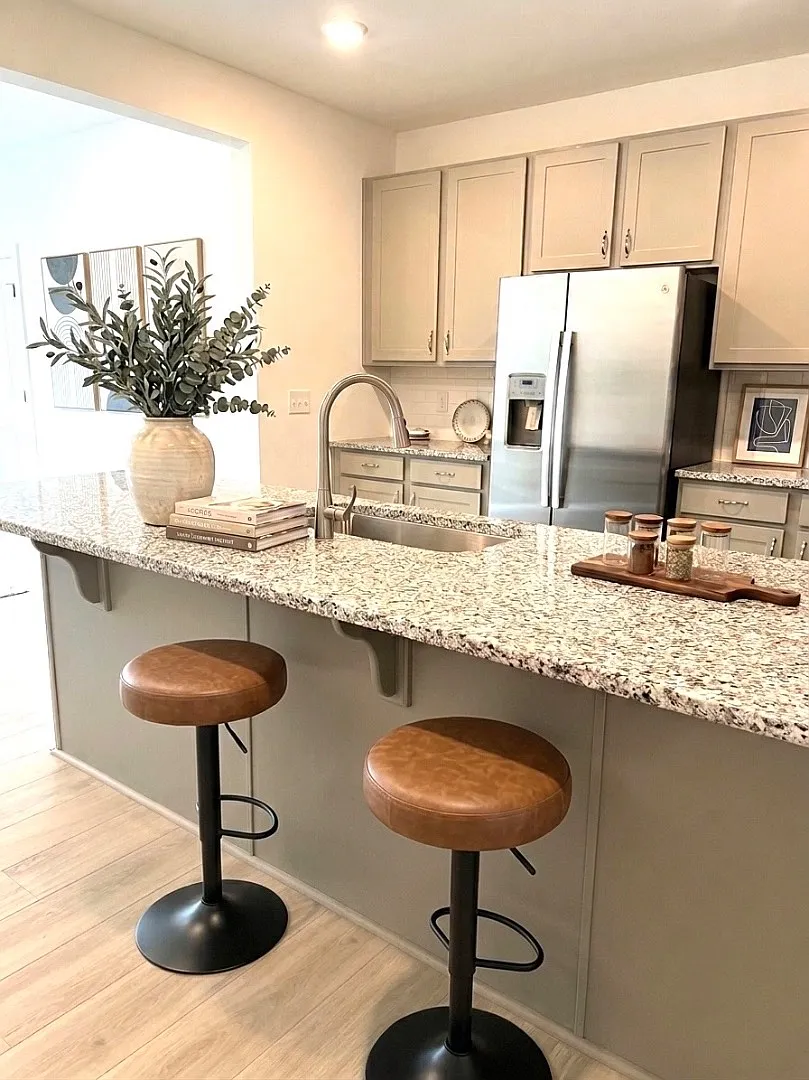 119 N Franklin Street - 100 — Photo 3
