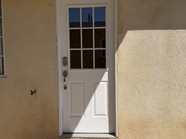1314 Omelveny Ave #A, San Fernando, CA 91340