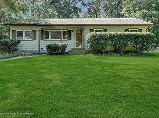 7 Oak Dr, Jackson, NJ 08527