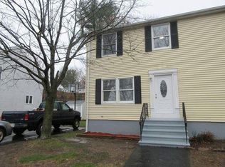 4 Catalpa Cir, Worcester, MA 01603