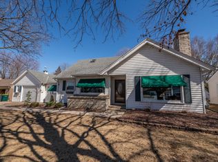 633 S 18th Ave, West Bend, WI 53095