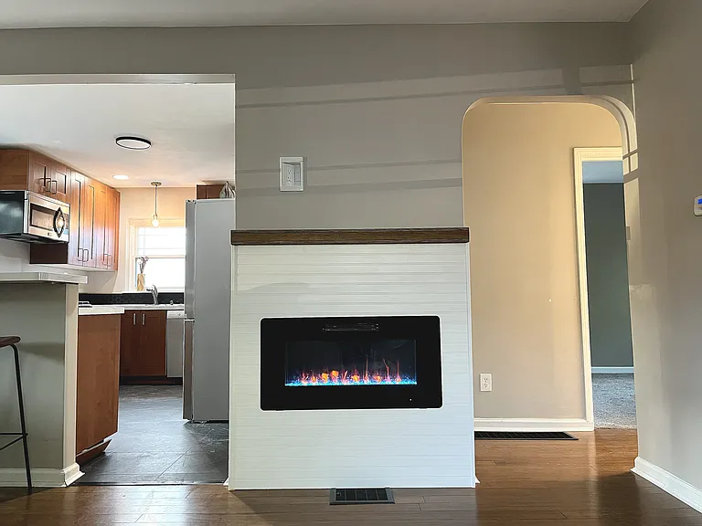 8380 Wicklow Ave — Photo 3