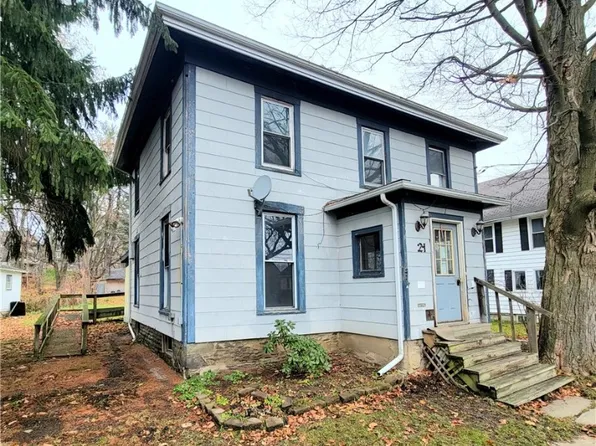 21 Leicester St, Perry, NY 14530