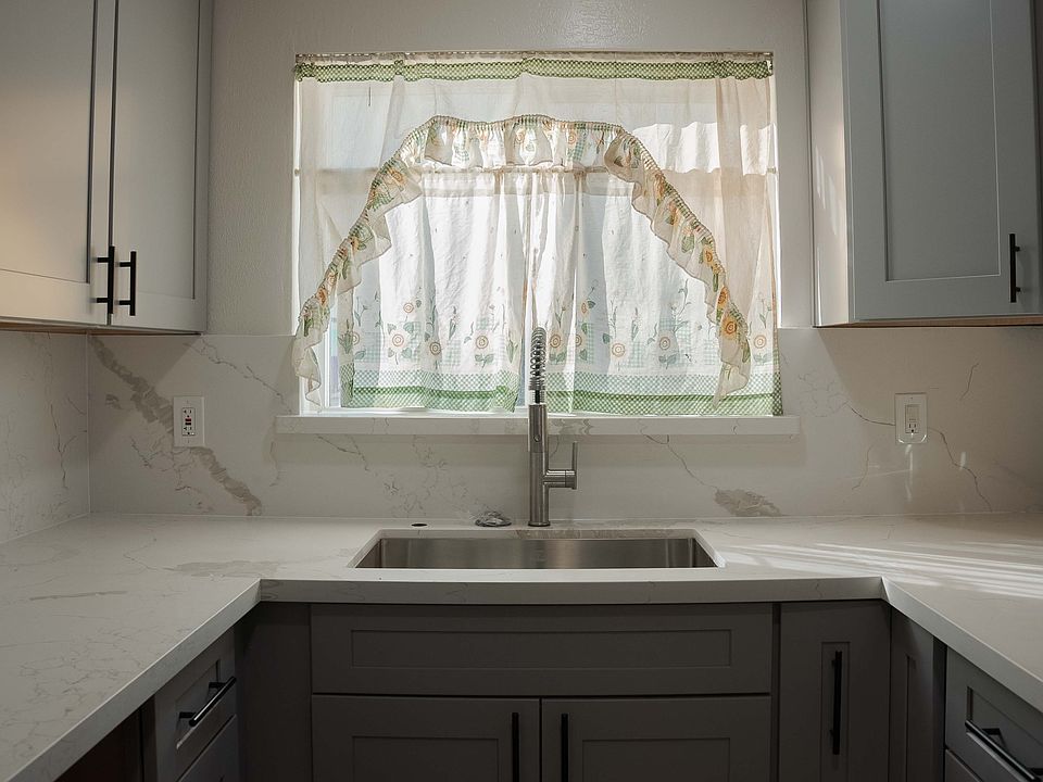 1st image of 2156 Carlmont Dr #4