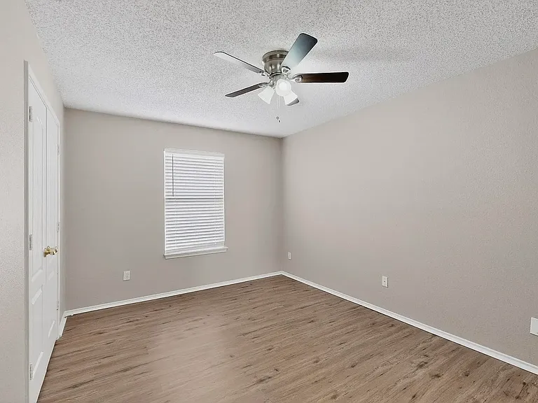 1207 Aberdeen Dr — Photo 26
