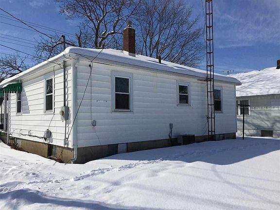 4th image of 304 NW East St