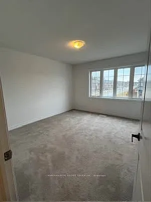183 Werry Ave — Photo 16
