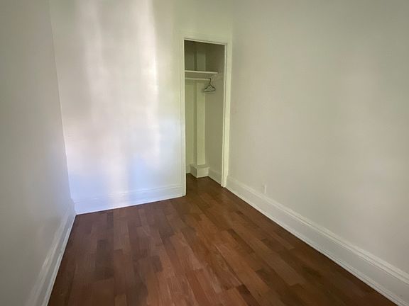 4th image of 233 E 60th St APT 3