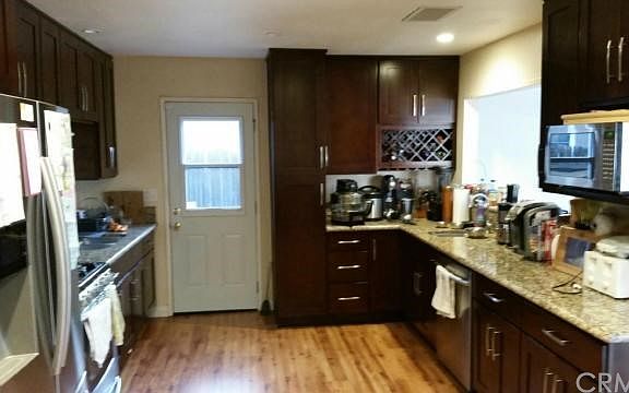 4th image of 1661 E 7th St