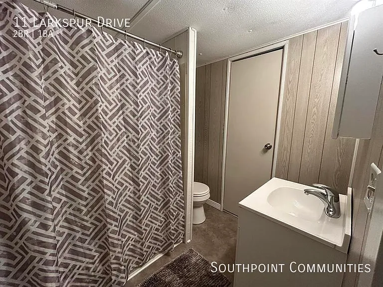 11 Larkspur Dr — Photo 8