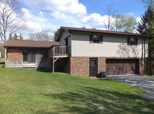 221 N Lester Dr, Beckley, WV 25801