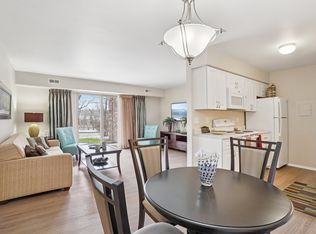 42824 Swan Lake Dr #192, Northville, MI 48167