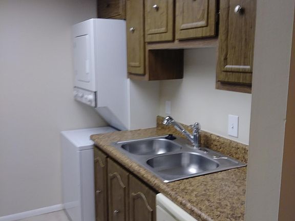 5th image of 700 E Airport Blvd APT K8