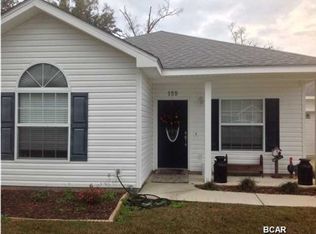 135 Mary Dr, Wewahitchka, FL 32465