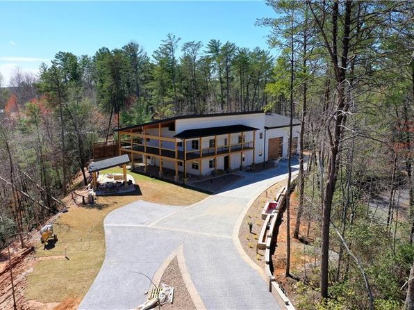 300 Mountain Ridge Dr, Dahlonega, GA 30533