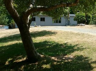 55359 Pilgrim Dr, Bandon, OR 97411