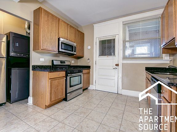 2nd image of 5017 N Ashland Ave #3R