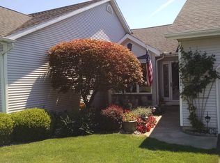 14833 Anchor Ct, Holland, MI 49424