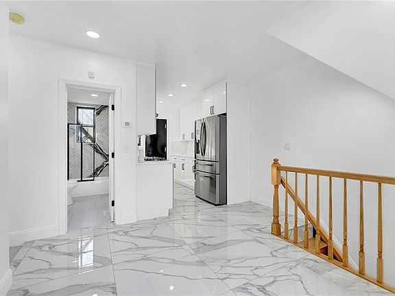 2nd image of 1920 W 7th St Floor 1