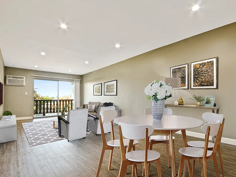 Sepulveda West Apartments — Photo 59