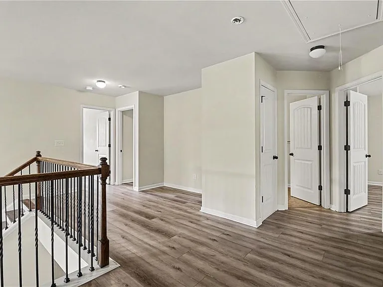 550 Nichols View Way — Photo 26