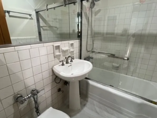 390 Rugby Road image 9 of 29