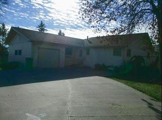 1105 Pioneer Dr, Bismarck, ND 58501