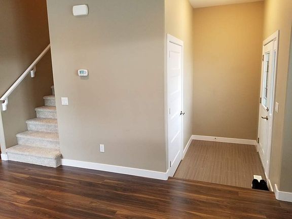 5th image of 1012 Evergreen Blvd