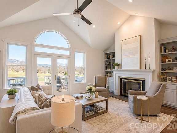 4th image of 40 Bunker Ct