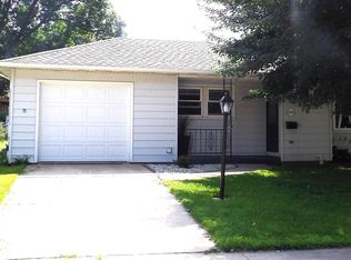 1016 13th Ave NW, Rochester, MN 55901