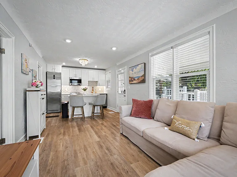 155 S Wild Olive Ave — Photo 10
