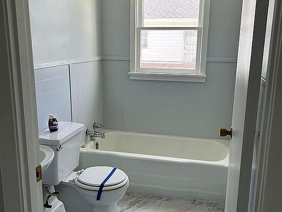 5th image of 3122 Deaton St