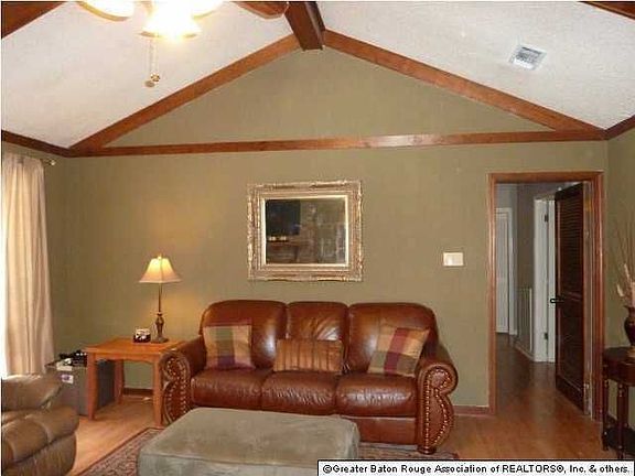 3rd image of 10628 Tallowwood Ave