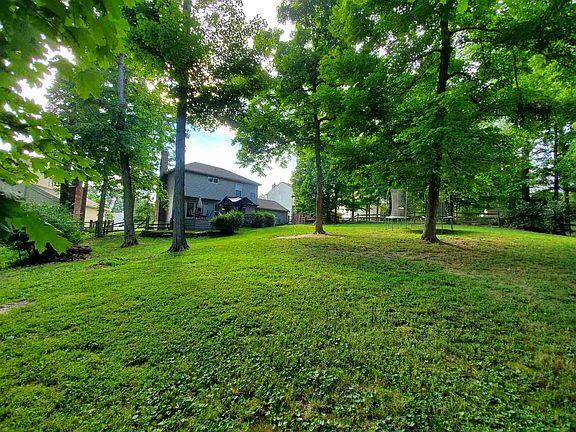 3rd image of 6816 Upland Ct