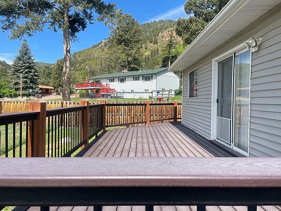 Large wraparoun trex deck